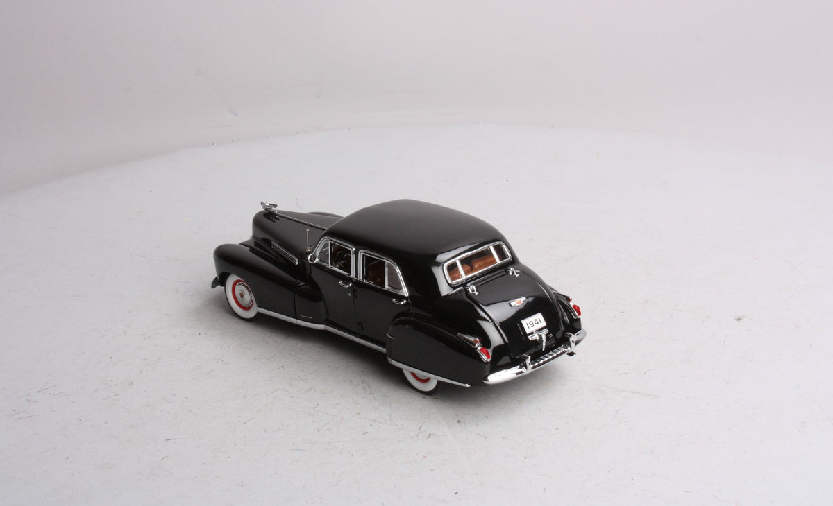 Danbury Mint 195-041 1:24 1941 Cadillac Fleetwood Series 60 Special LN/Box