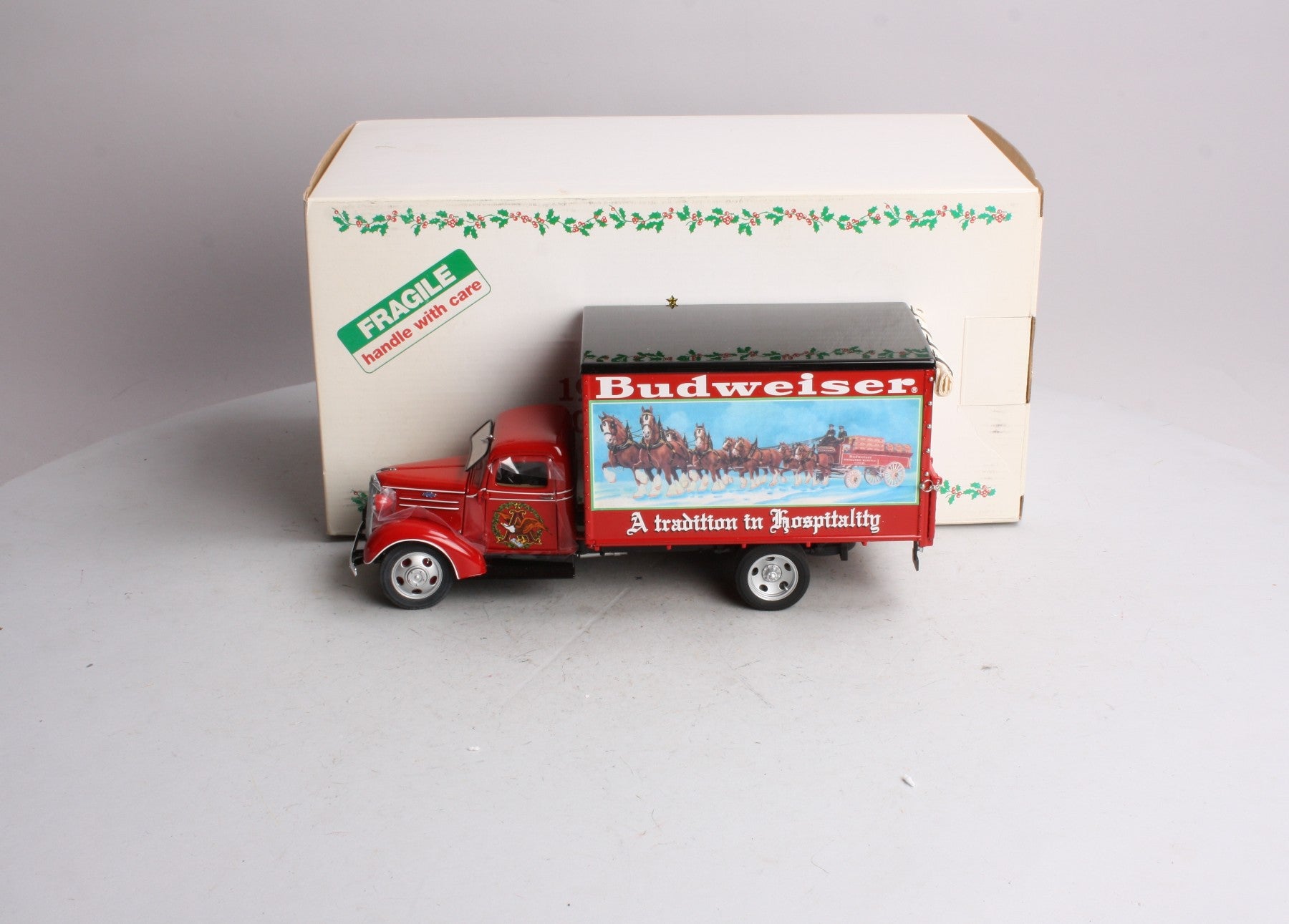 Danbury Mint 1930 1:24 Diecast 1930 Chevrolet Budweiser Christmas Truck NIB