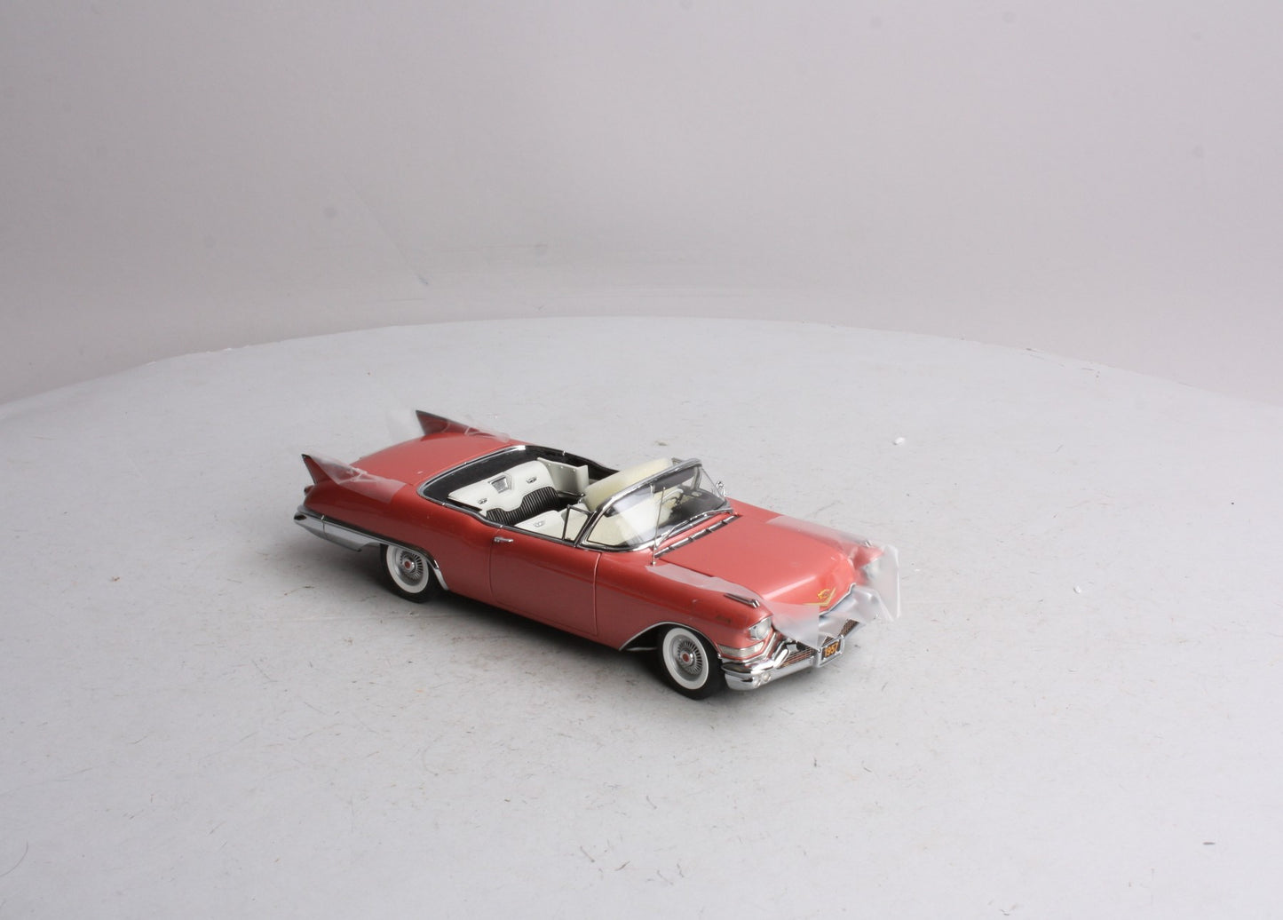 Danbury Mint 1957 1:24 Scale Sweet Pink 1957 Cadillac Eldorado Biarritz