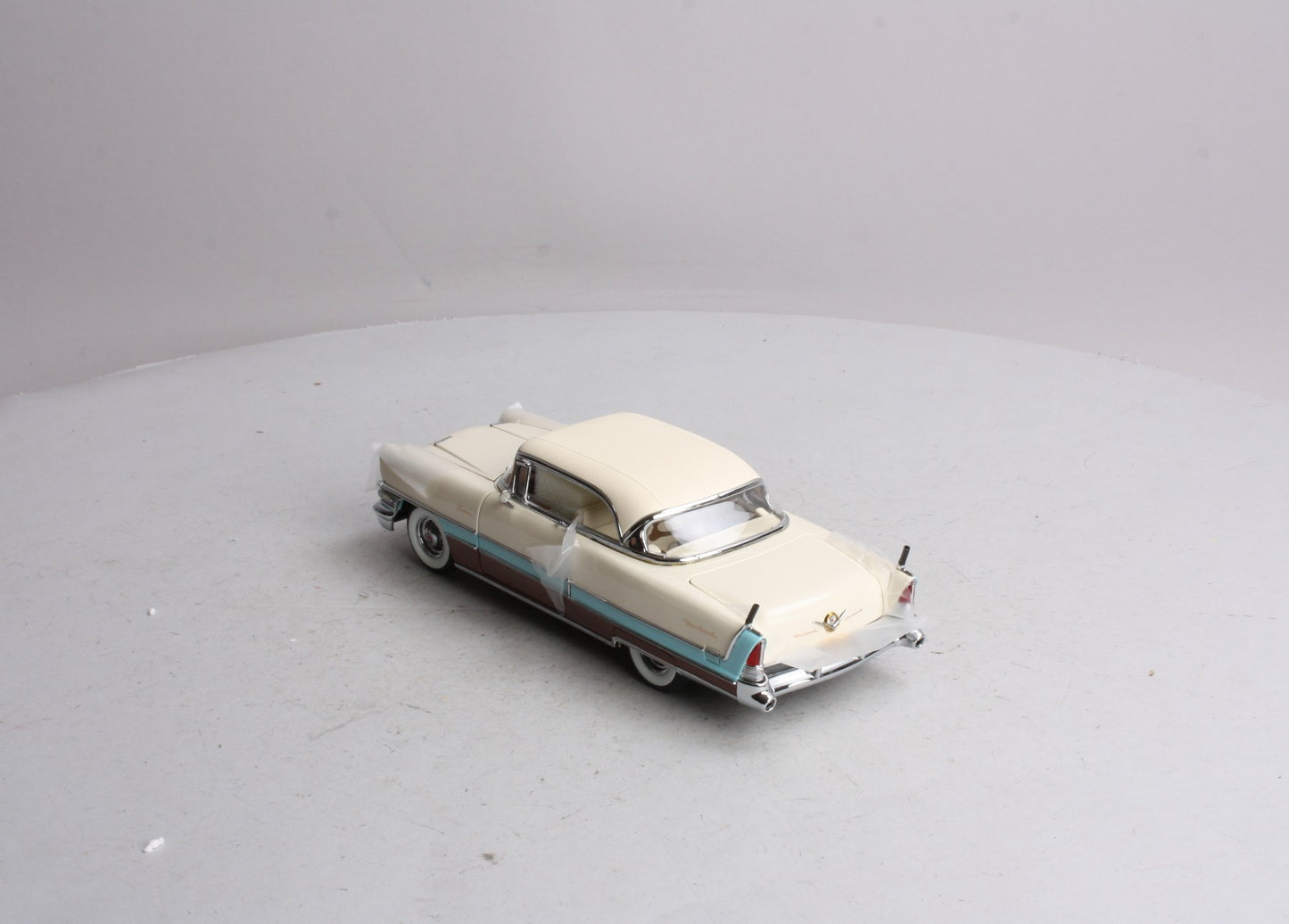 Danbury Mint 1956 1:24 1956 Packard Caribbean Hardtop LN/Box