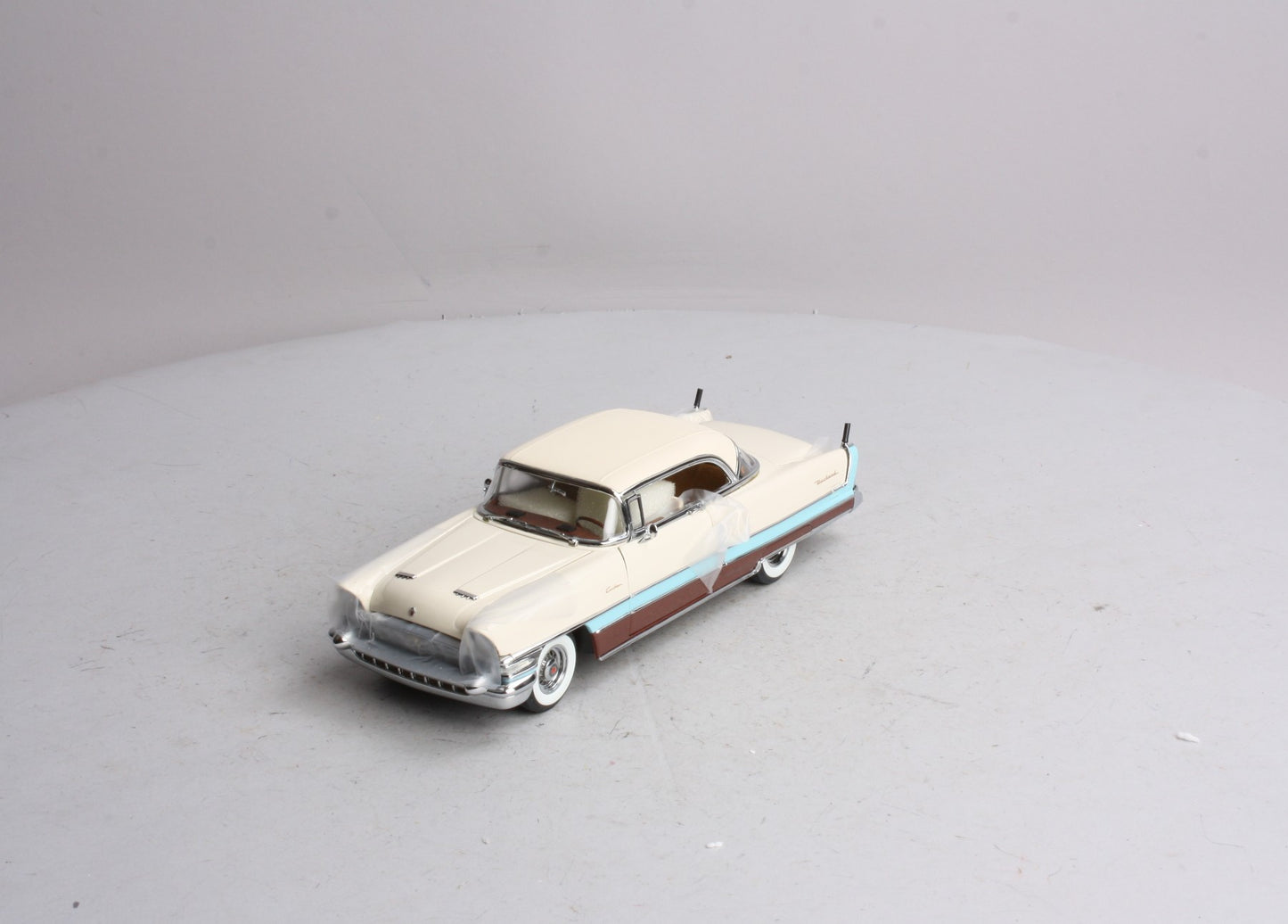 Danbury Mint 1956 1:24 1956 Packard Caribbean Hardtop LN/Box