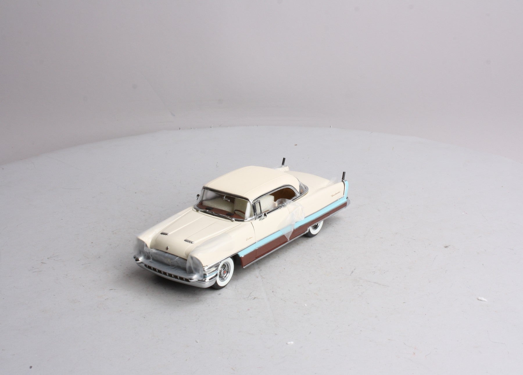 Danbury Mint 1956 1:24 1956 Packard Caribbean Hardtop LN/Box