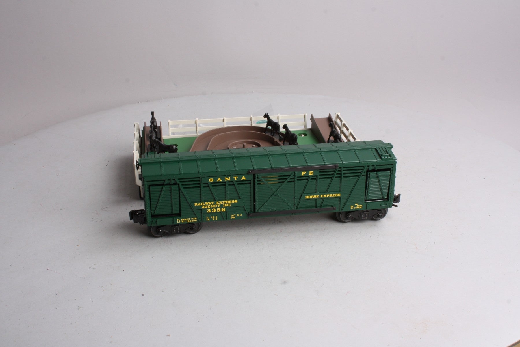 Lionel 6-29843 O Gauge Santa Fe Horse Car & Corral PWC #3356 LN/Box