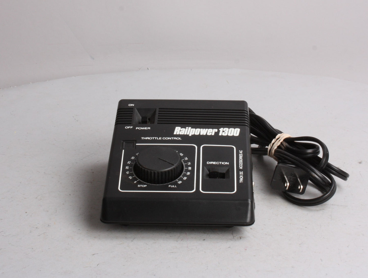 MRC AA300 HO/N Railpower 1300 Model Train Powerpack