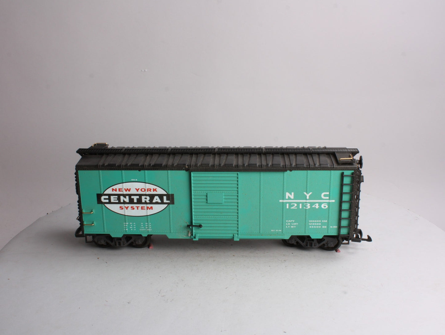 LGB 47913 G Scale New York Central Boxcar - Plastic Wheels LN/Box
