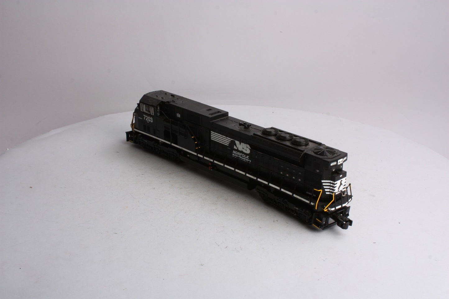 Lionel 6-38585 Norfolk Southern SD80MAC Diesel Locomotive #7203 LN