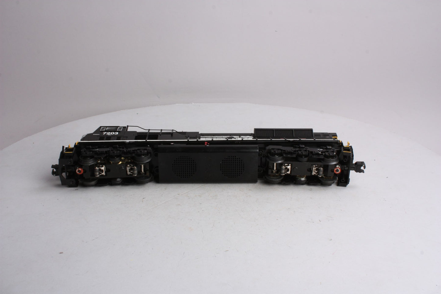 Lionel 6-38585 Norfolk Southern SD80MAC Diesel Locomotive #7203 LN