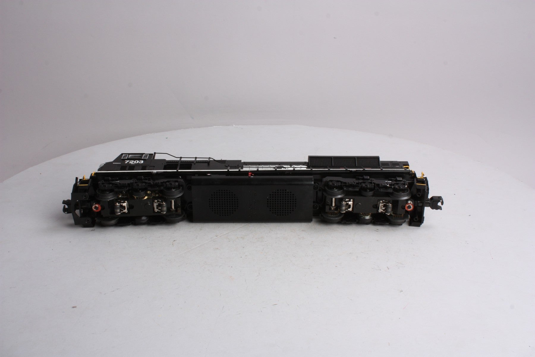 Lionel 6-38585 Norfolk Southern SD80MAC Diesel Locomotive #7203 LN