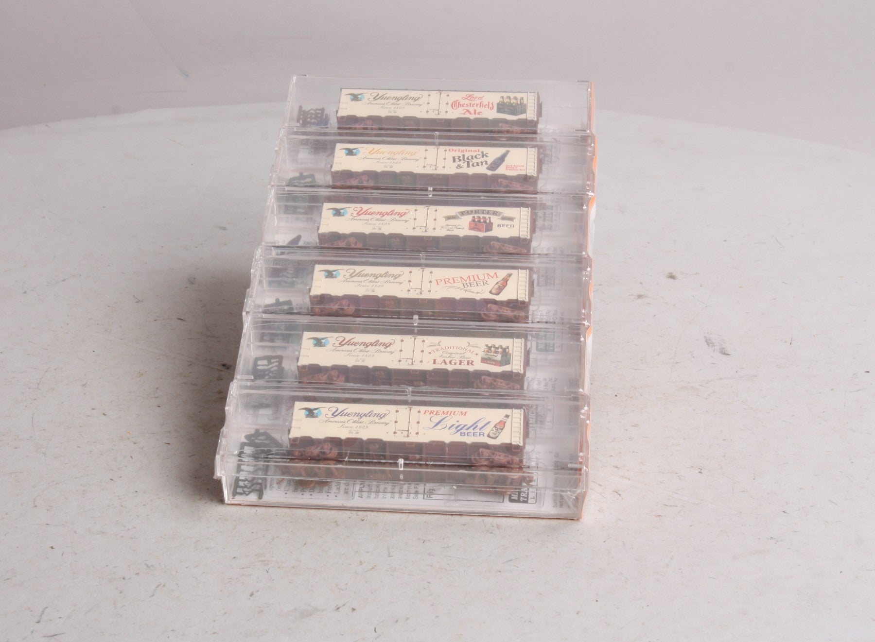 MicroTrains NSC 01-34 N Yuengling Brewery Reefer 6-Car Set MT/Box