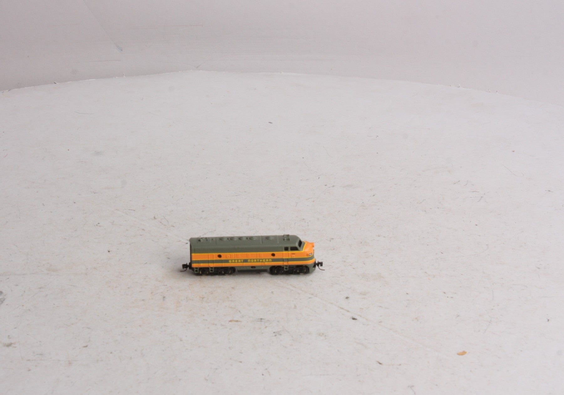 MicroTrains 14008-2 Z Scale Great Northern F7 Diesel Locomotive #268A LN/Box