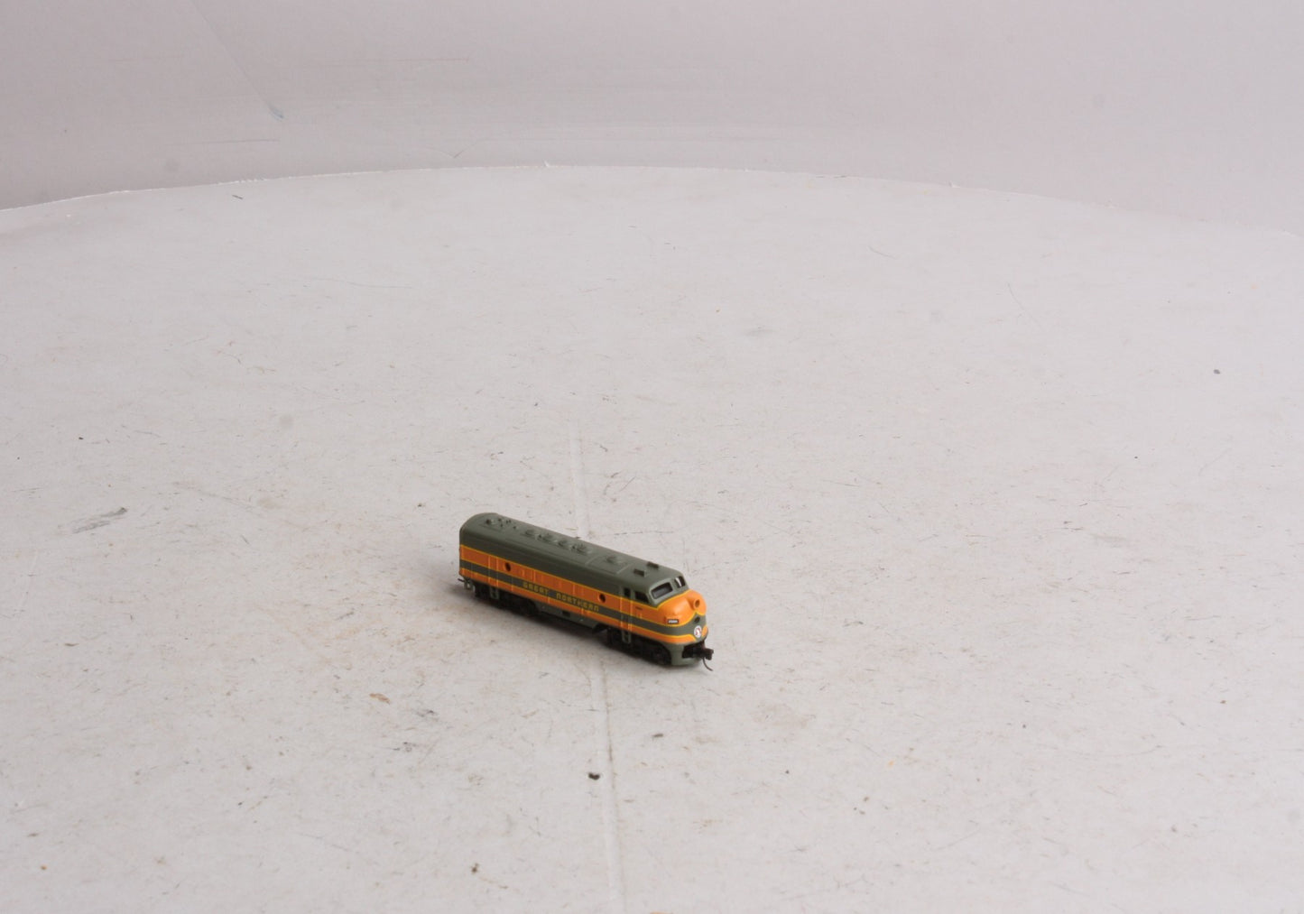 MicroTrains 14008-2 Z Scale Great Northern F7 Diesel Locomotive #268A LN/Box
