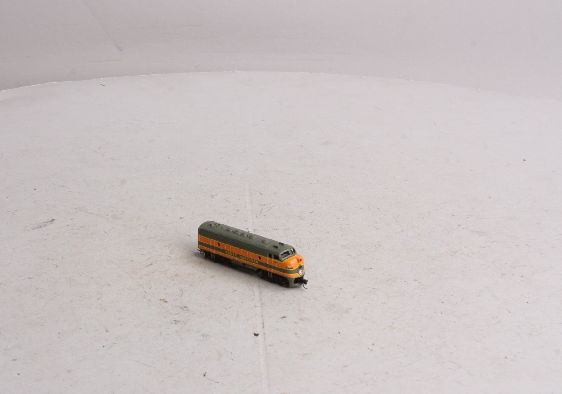 MicroTrains 14008-2 Z Scale Great Northern F7 Diesel Locomotive #268A LN/Box