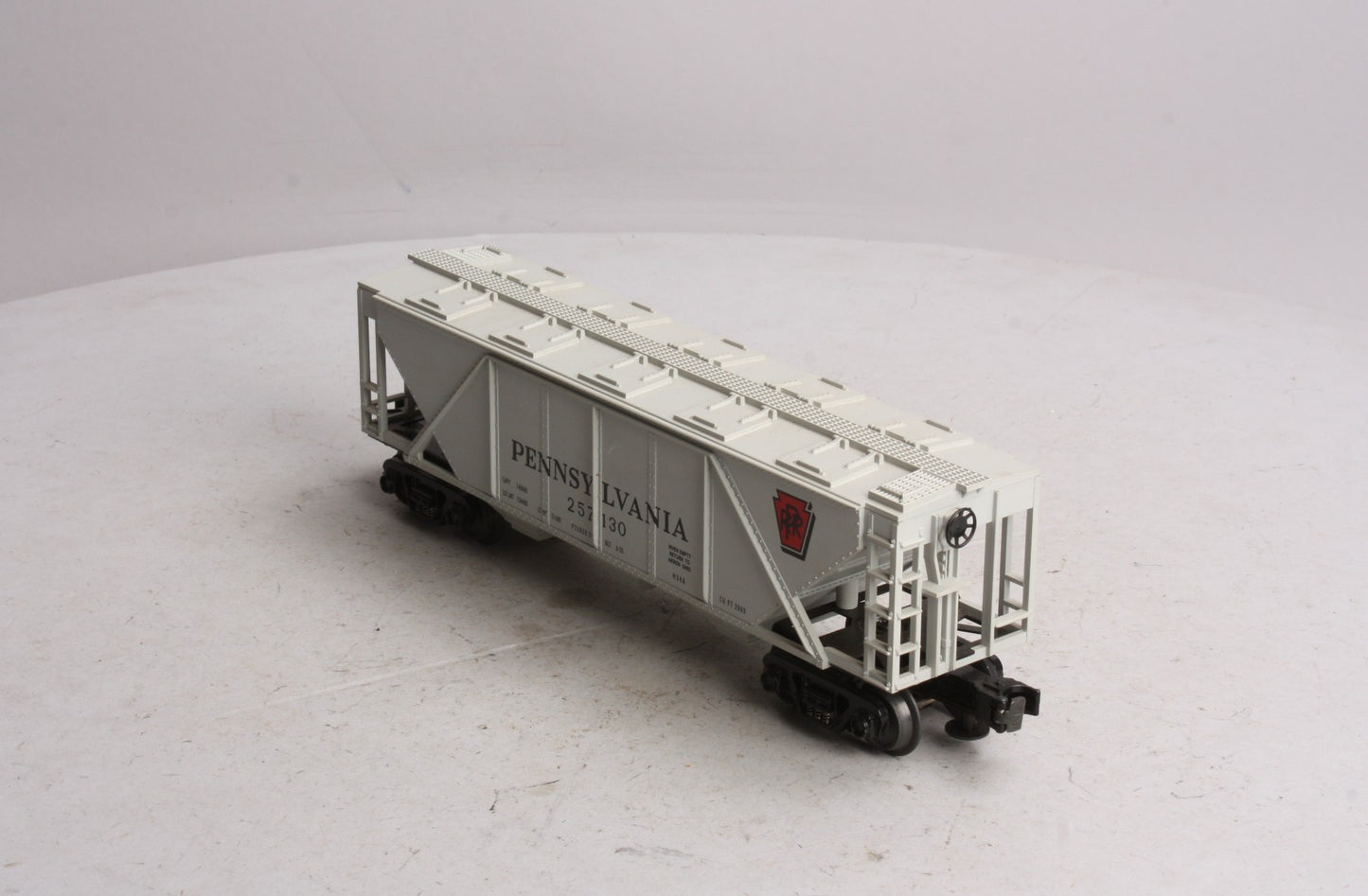 MTH 33-7501 O Gauge Pennsylvania 3-Bay Covered Hopper #257130 LN/Box