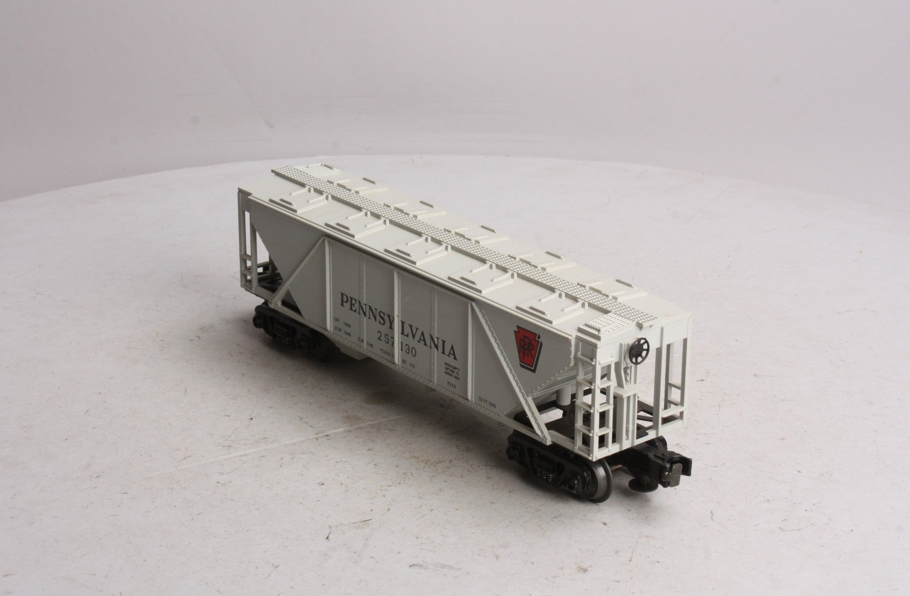 MTH 33-7501 O Gauge Pennsylvania 3-Bay Covered Hopper #257130 LN/Box