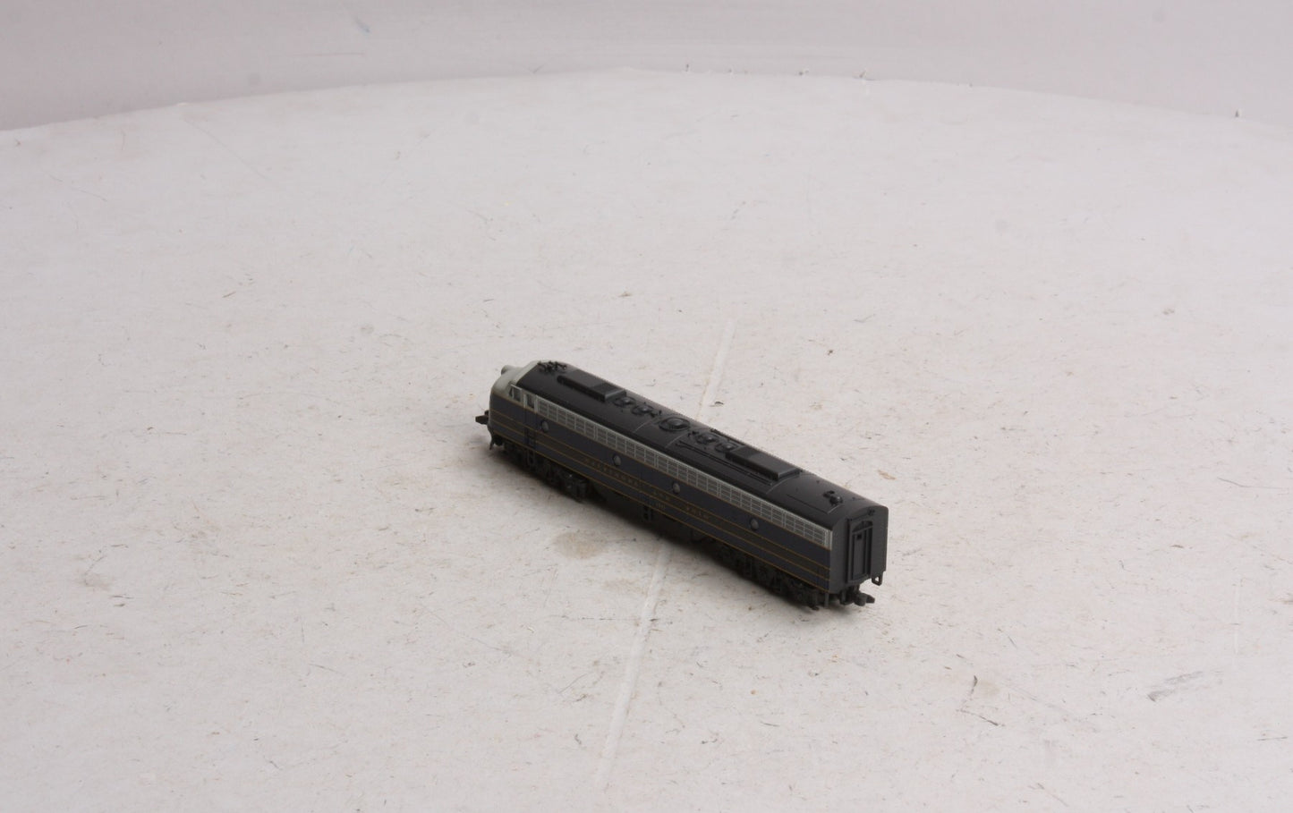Kato 176-274 N Scale Baltimore & Ohio EMD E8/9A Diesel Engine #1441 LN/Box