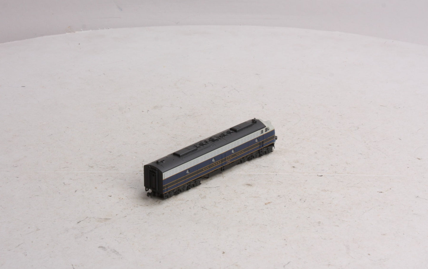 Kato 176-274 N Scale Baltimore & Ohio EMD E8/9A Diesel Engine #1441 LN/Box