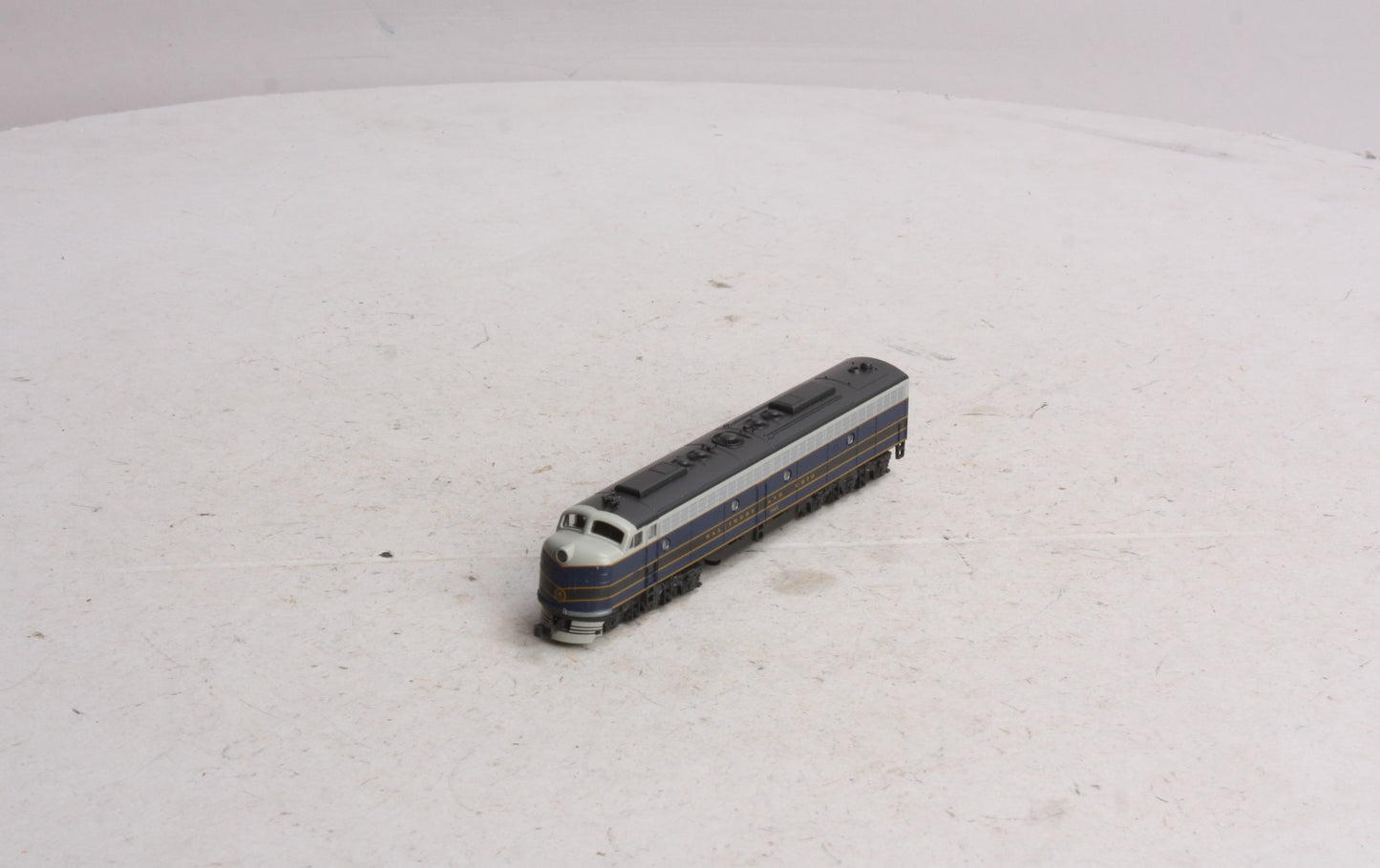 Kato 176-274 N Scale Baltimore & Ohio EMD E8/9A Diesel Engine #1441 LN/Box