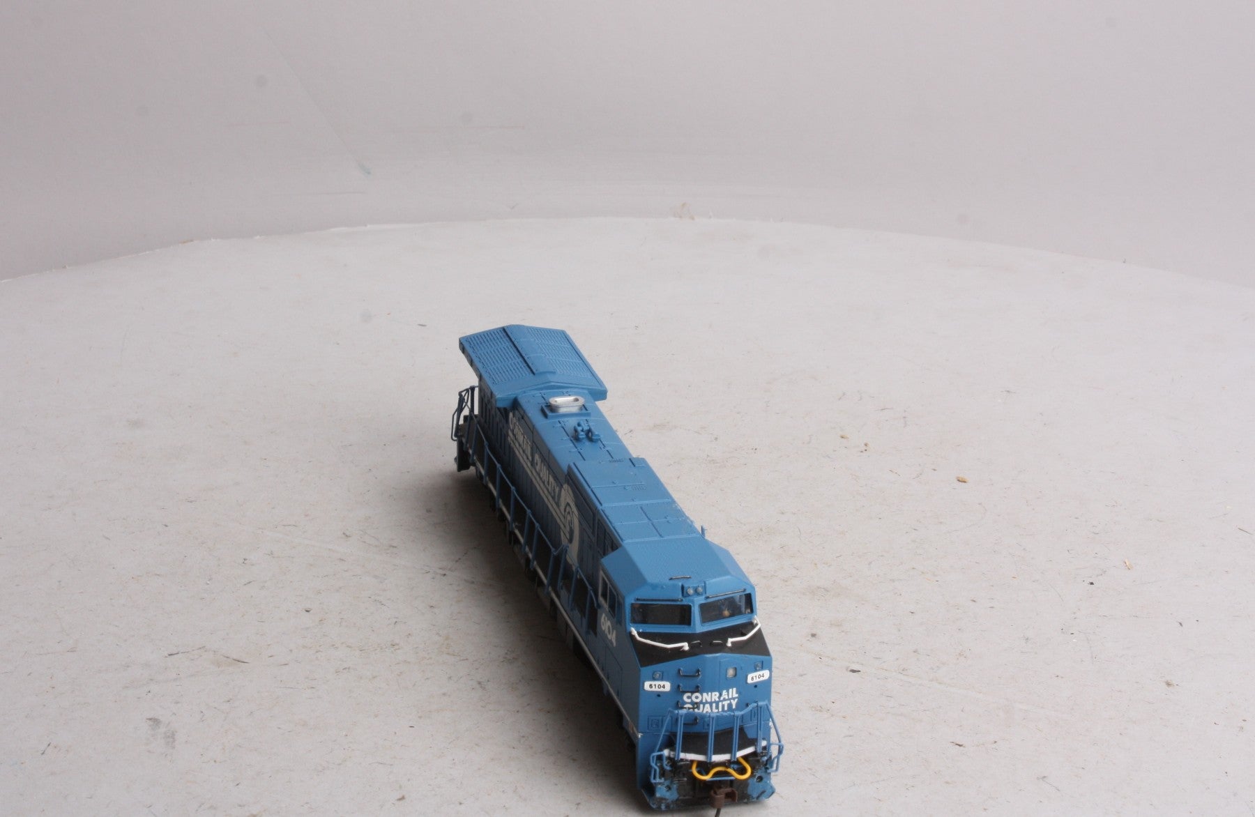 Bachmann 86018 HO Conrail Quality GE DASH 8-40CW Diesel Locomotive #6104 LN/Box