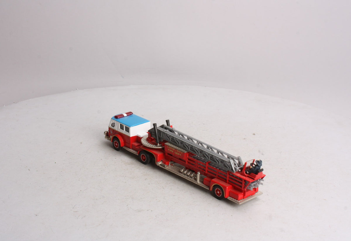 Corgi 51801 1:50 Lionel City Fire Department Aerial Ladder Truck