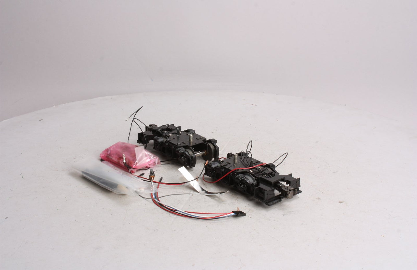 Lionel 6-22962 O Scale Black GP-9 B-Unit Deluxe Trucks Upgrade Kit LN/Box