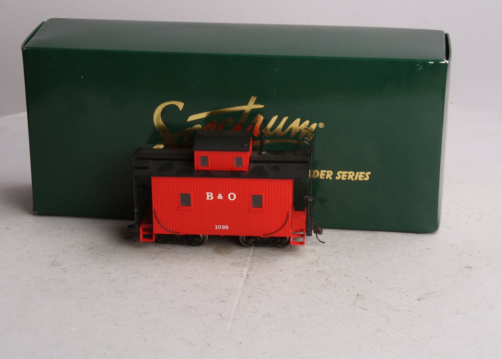 Spectrum 27712 On30 Baltimore & Ohio Caboose LN/Box