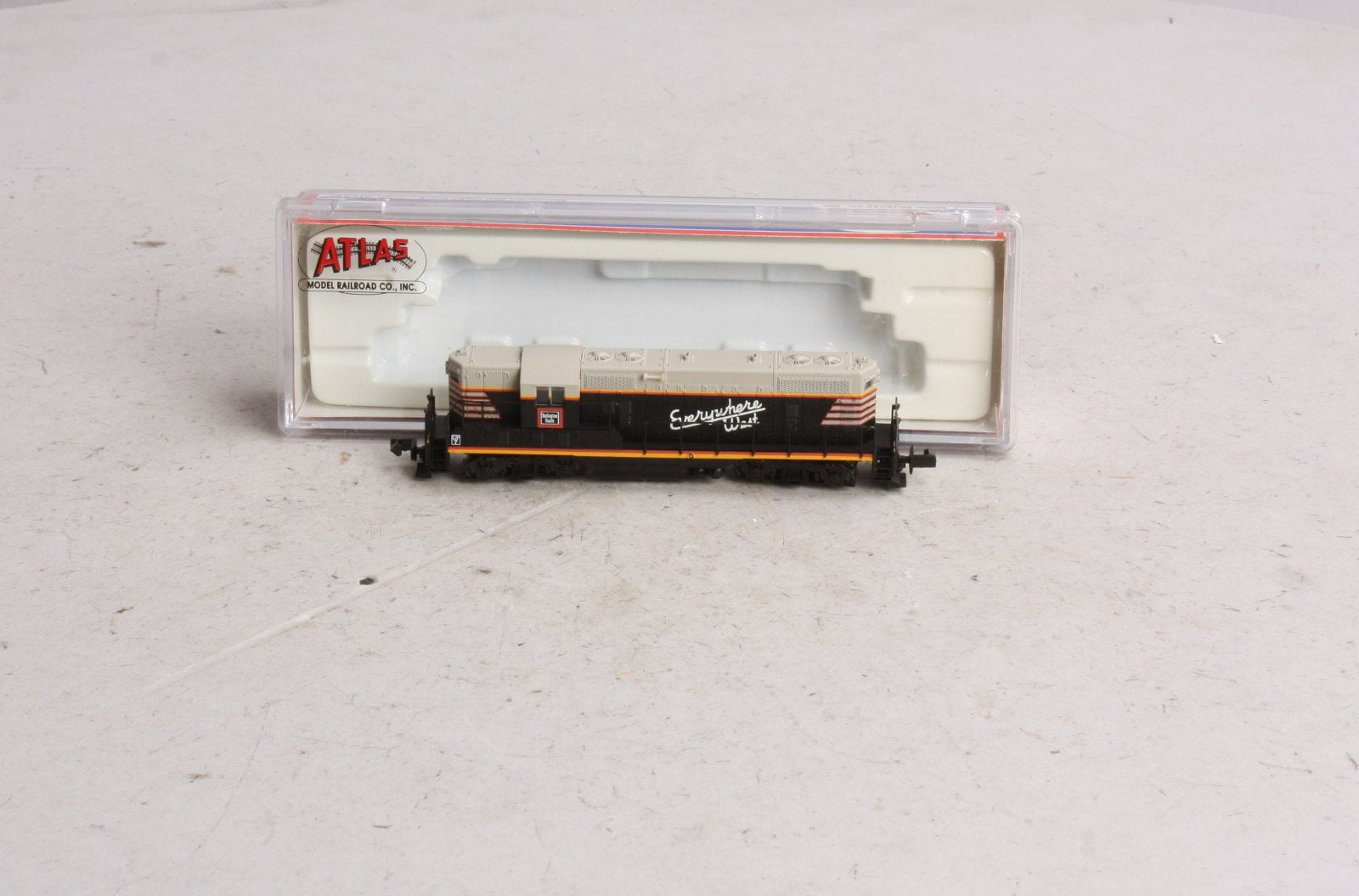 Atlas 48207 N Burlington Route GP-7 Ph II Diesel Locomotive #267 LN/Box