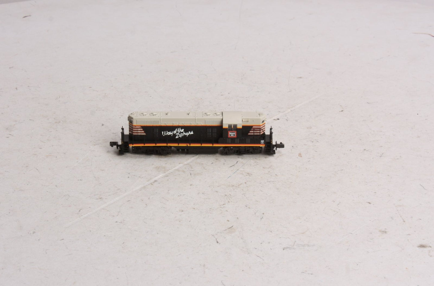 Atlas 48207 N Burlington Route GP-7 Ph II Diesel Locomotive #267 LN/Box