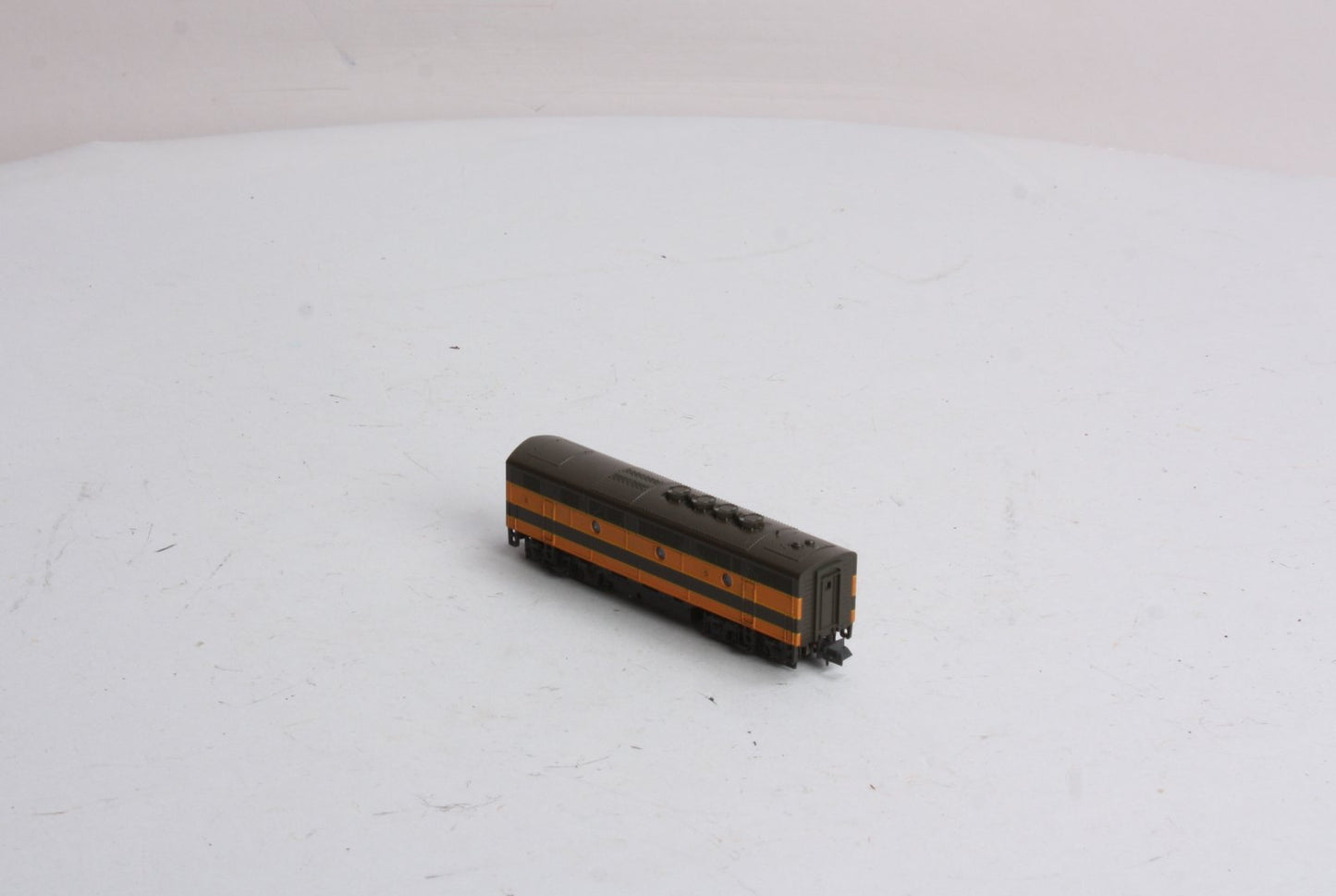 Kato 176-191 N Scale Great Northern F3B Powered Diesel Phase II LN/Box