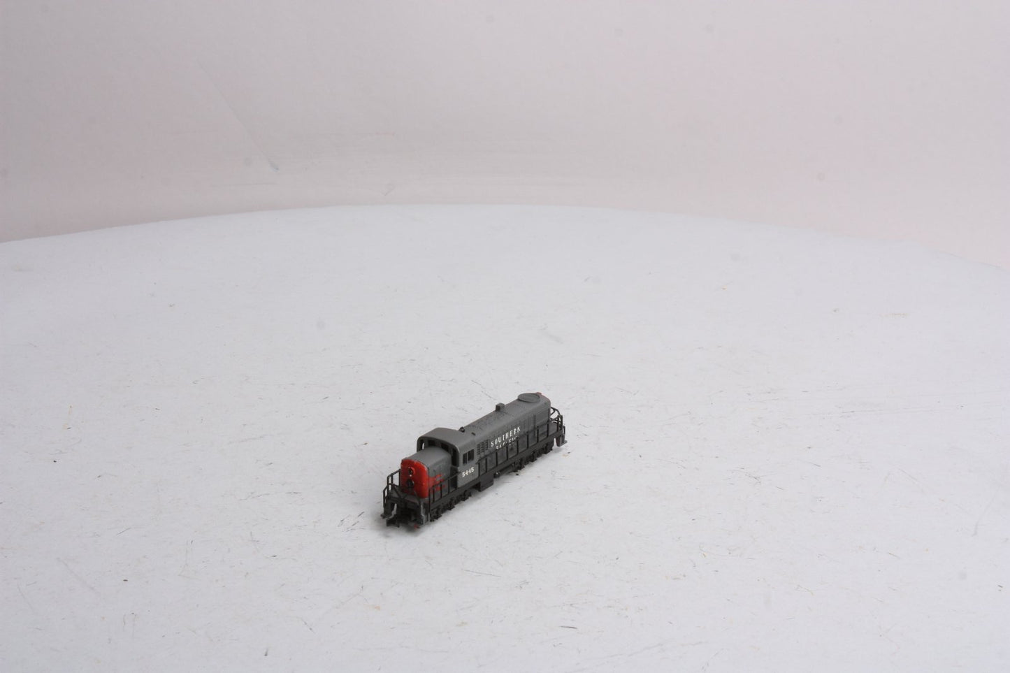 Atlas 2155 N Scale Southern Pacific RSC-2 Diesel Locomotive #5445 EX/Box