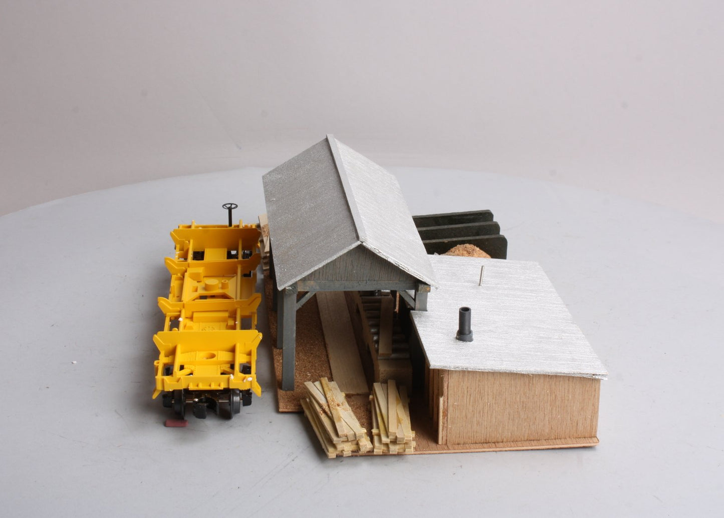 K-Line K42450 O Scale Operating Sawmill LN/Box
