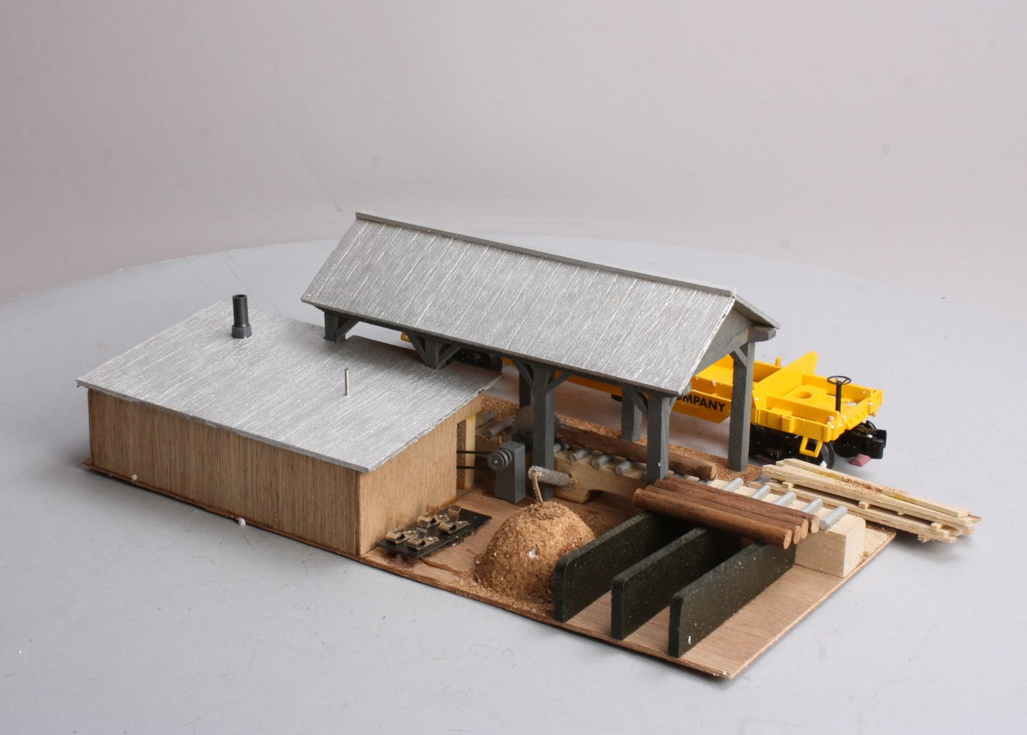 K-Line K42450 O Scale Operating Sawmill LN/Box