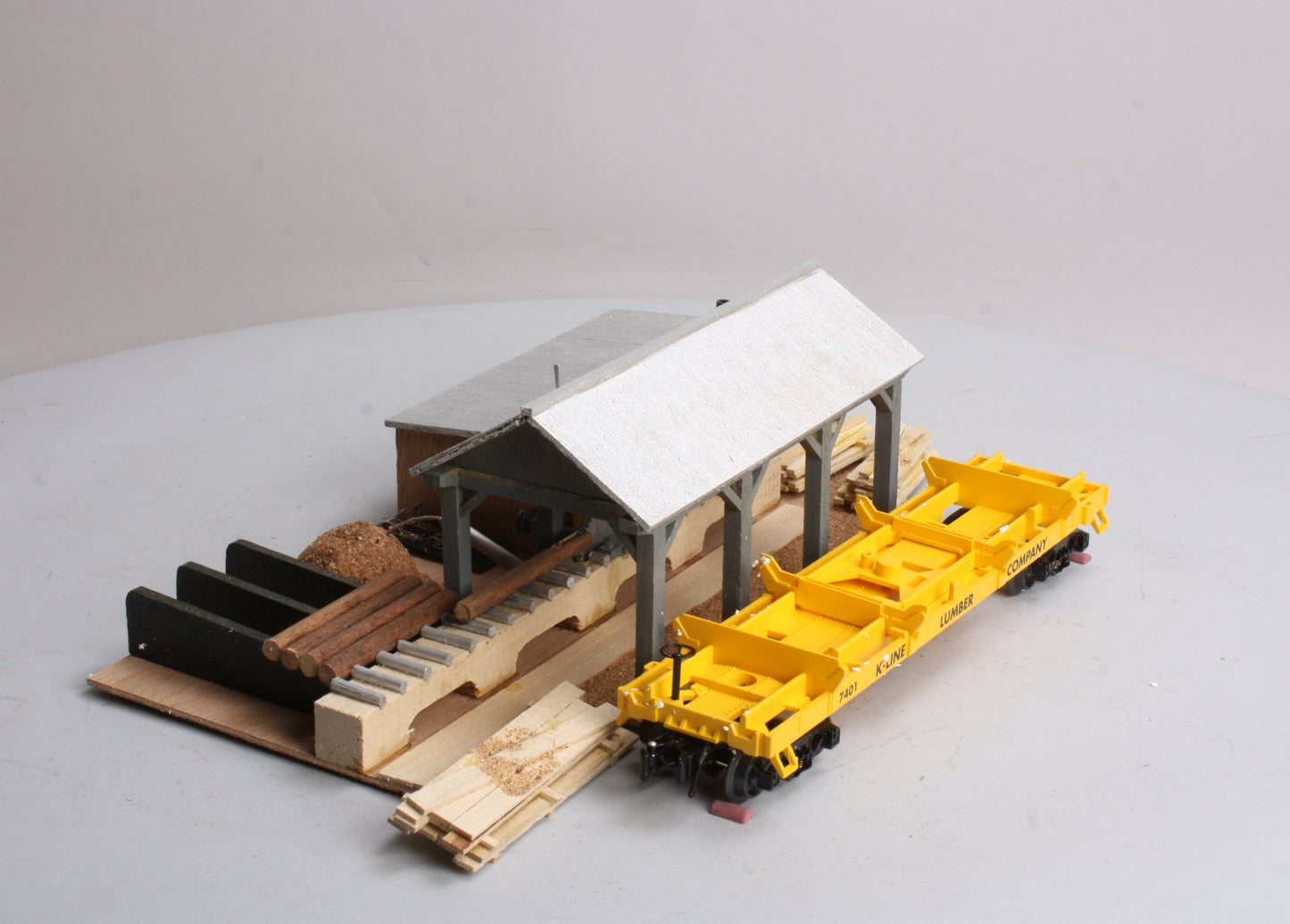 K-Line K-42450 O Scale Operating Sawmill LN/Box