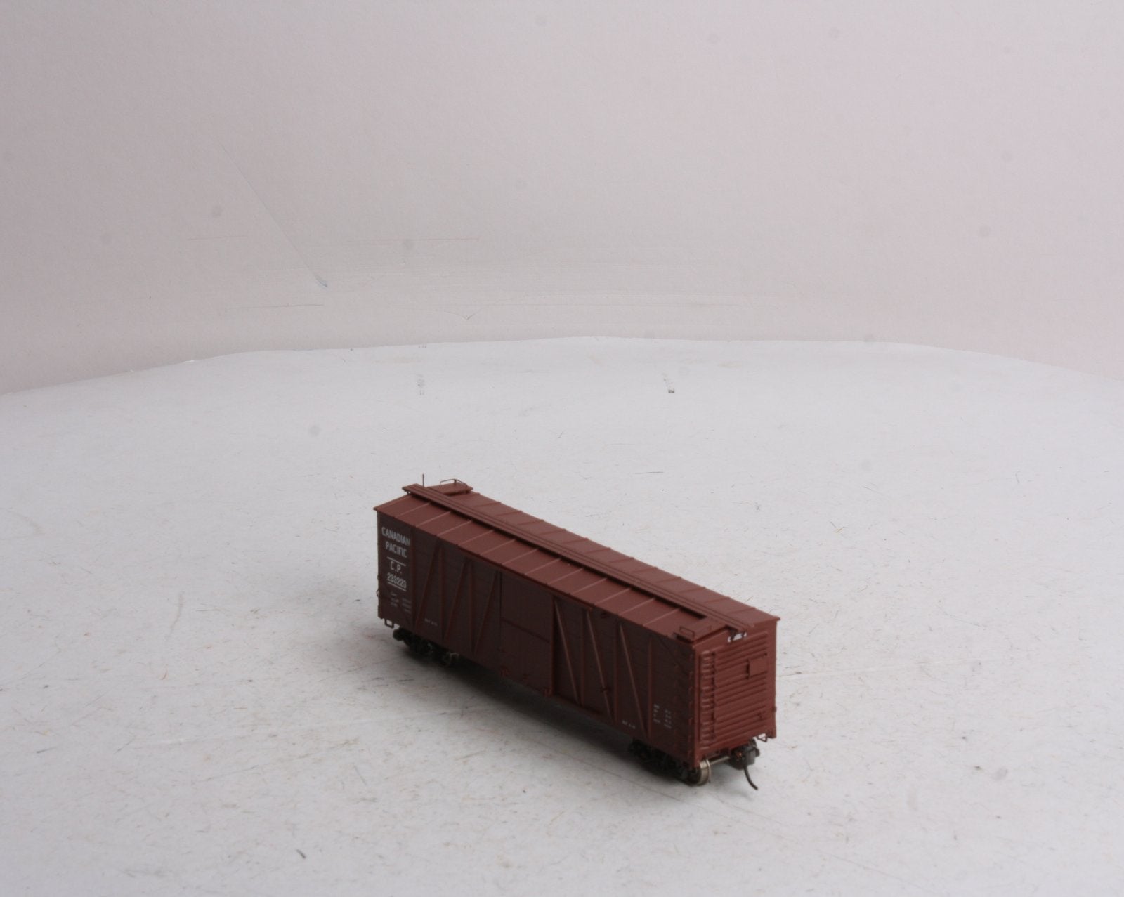 InterMountain 452604-7 HO Canadian Pacific Tichy Single Sheathed Boxcar #233223 EX/Box