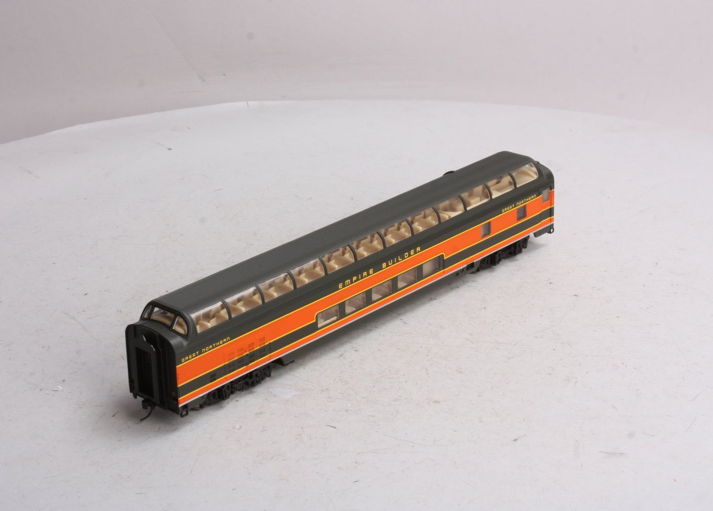 Walthers 932-9040 HO Great Northern Empire Builder Budd Great Dome View Lounge LN/Box