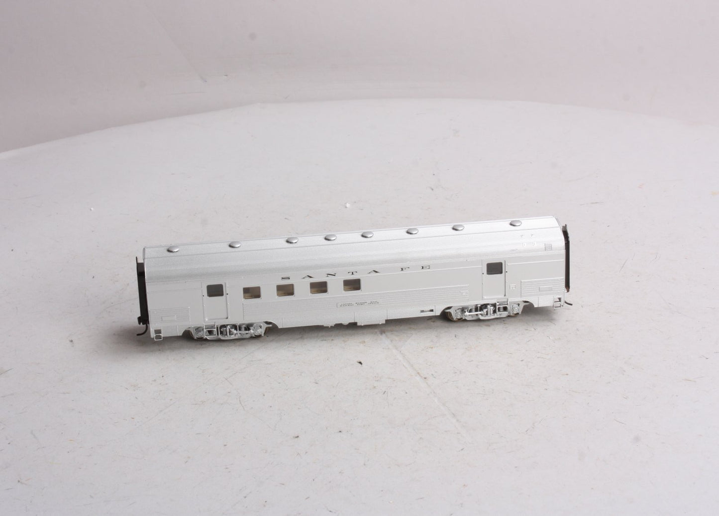 Walthers 932-9007 HO Scale Santa Fe Super Chief Budd 63' Railway Post Office LN/Box