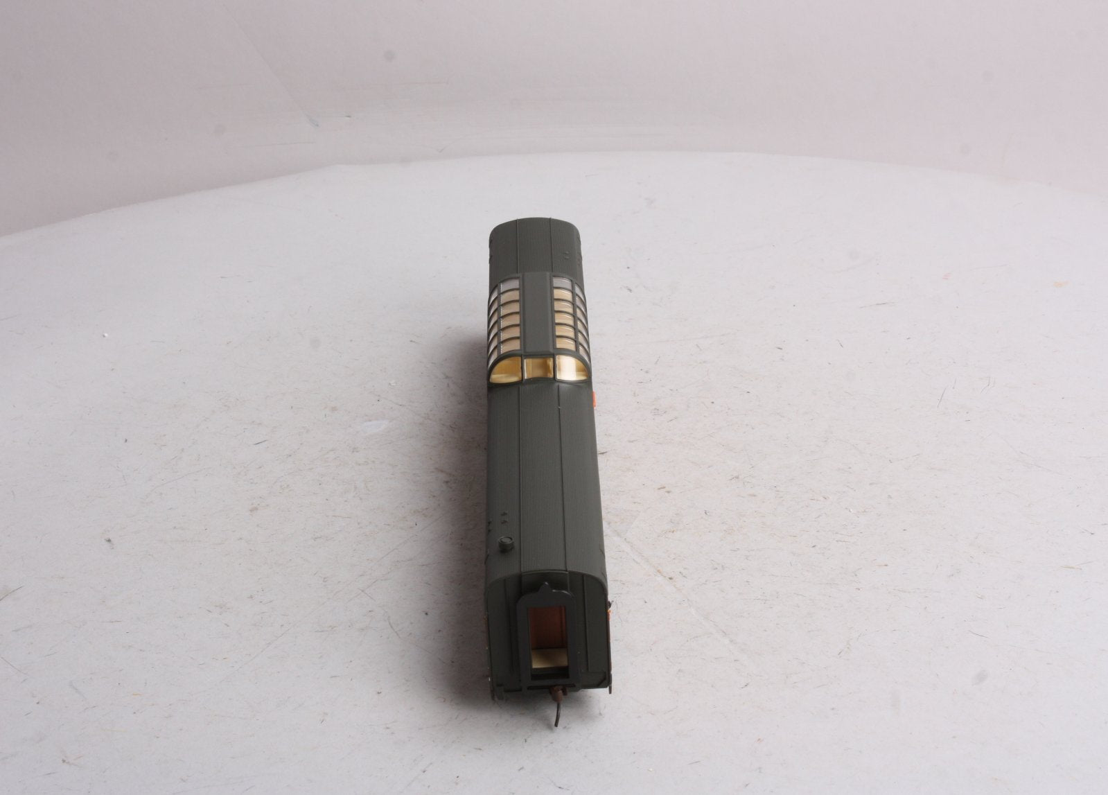 Walthers 932-9039 HO Great Northern Empire Builder Budd 48-Seat Vista Dome Coach NIB