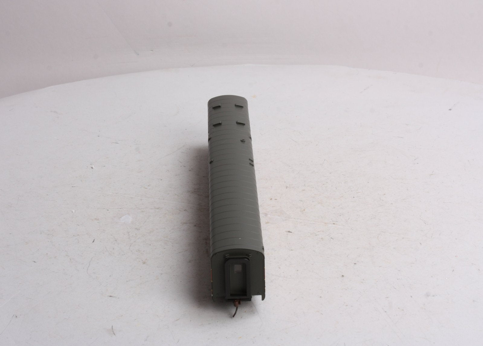 Walthers 932-9035 HO Scale Great Northern Empire Builder AC&F Baggage-Dormitory LN/Box