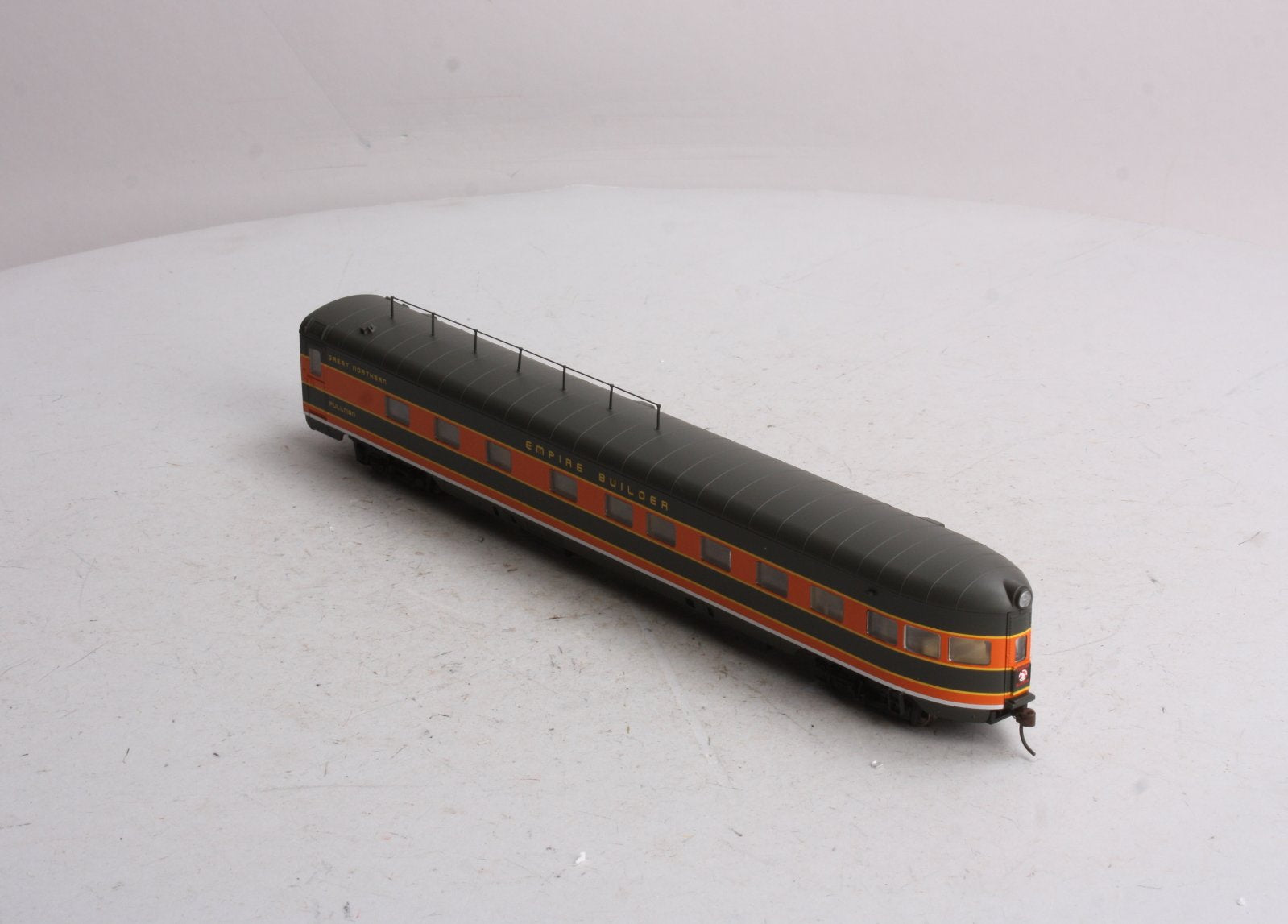 Walthers 932-9038 HO Great Northern Empire Builder 6-4-1 Lounge Observation NIB