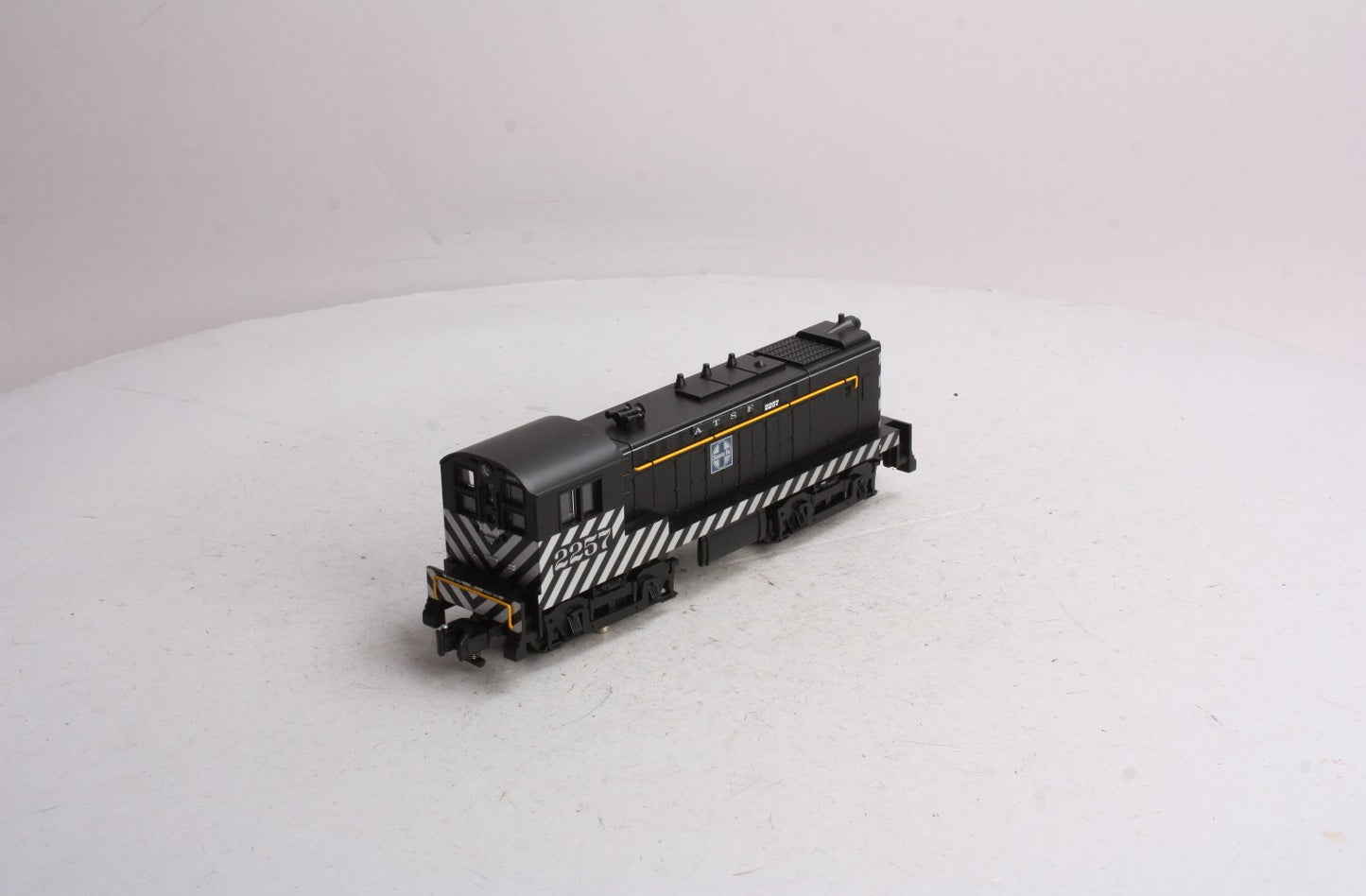 American Flyer 6-48035 S Gauge Santa Fe Baldwin Switcher #2257 MT/Box