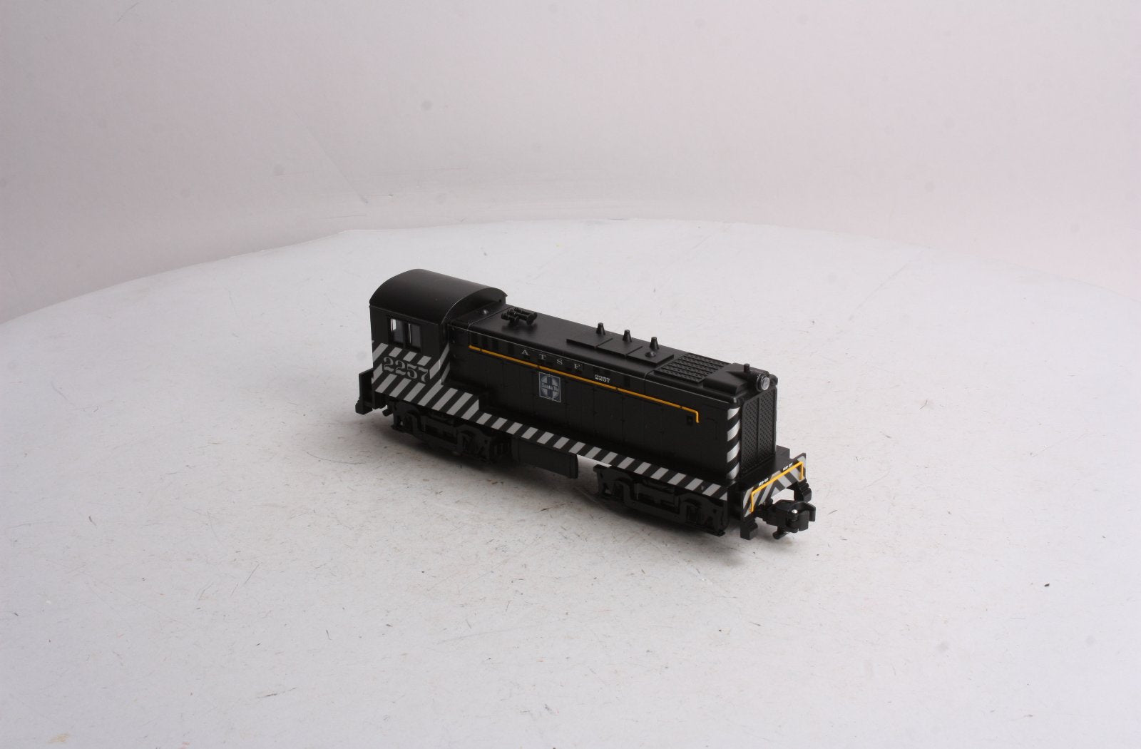 American Flyer 6-48035 S Gauge Santa Fe Baldwin Switcher #2257 MT/Box