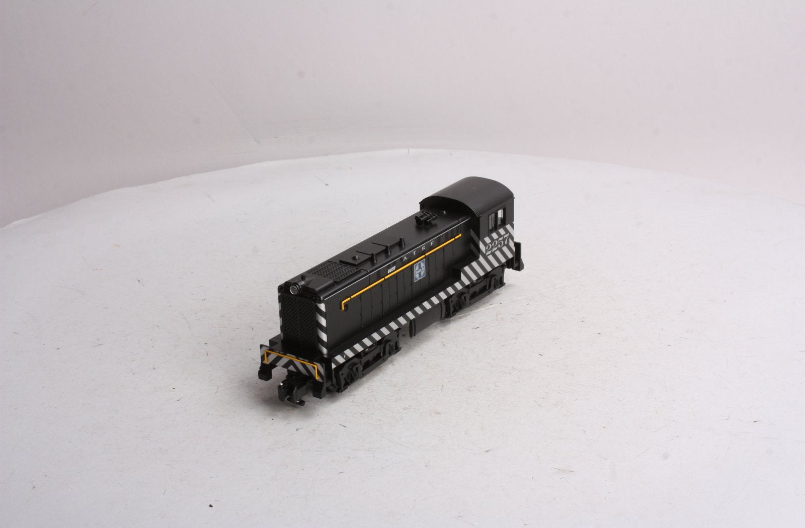 American Flyer 6-48035 S Gauge Santa Fe Baldwin Switcher #2257 MT/Box