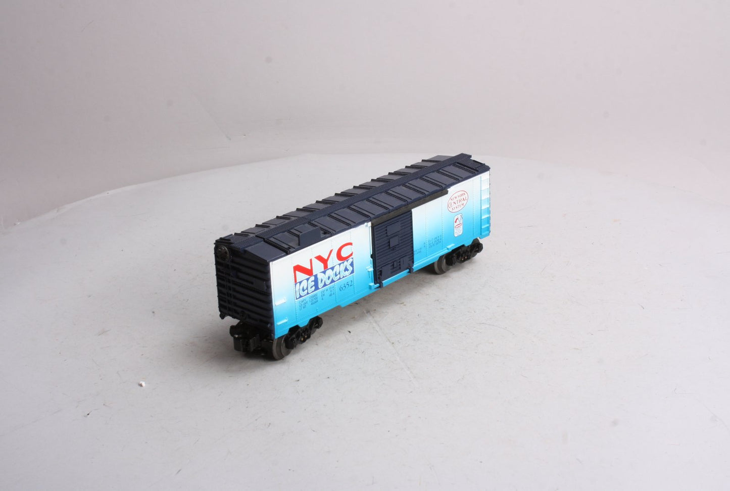 Lionel 6-16767 New York Central Ice Docks Operating Ice Car LN/Box