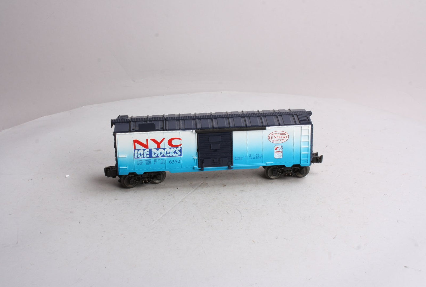 Lionel 6-16767 New York Central Ice Docks Operating Ice Car LN/Box