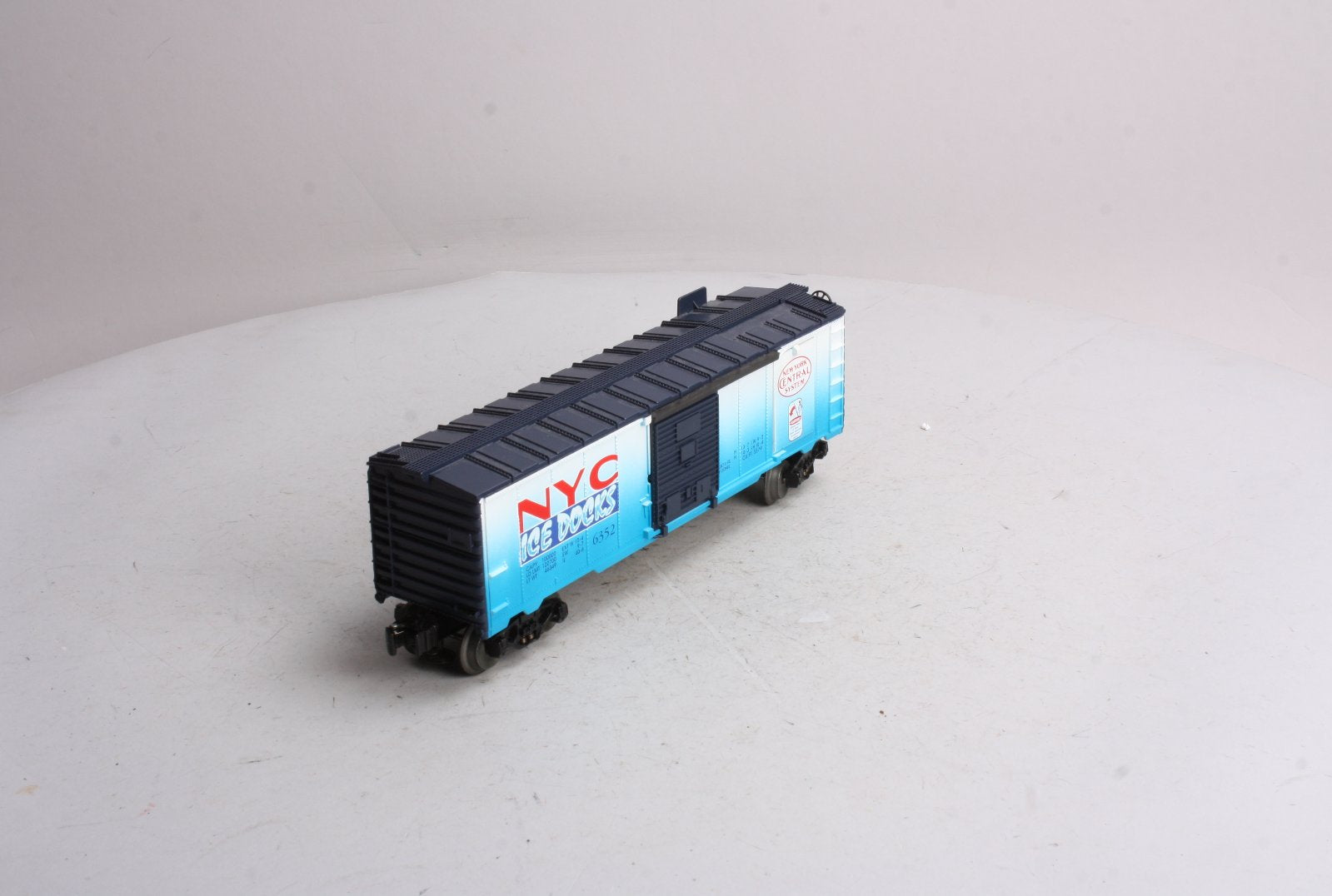 Lionel 6-16767 New York Central Ice Docks Operating Ice Car LN/Box