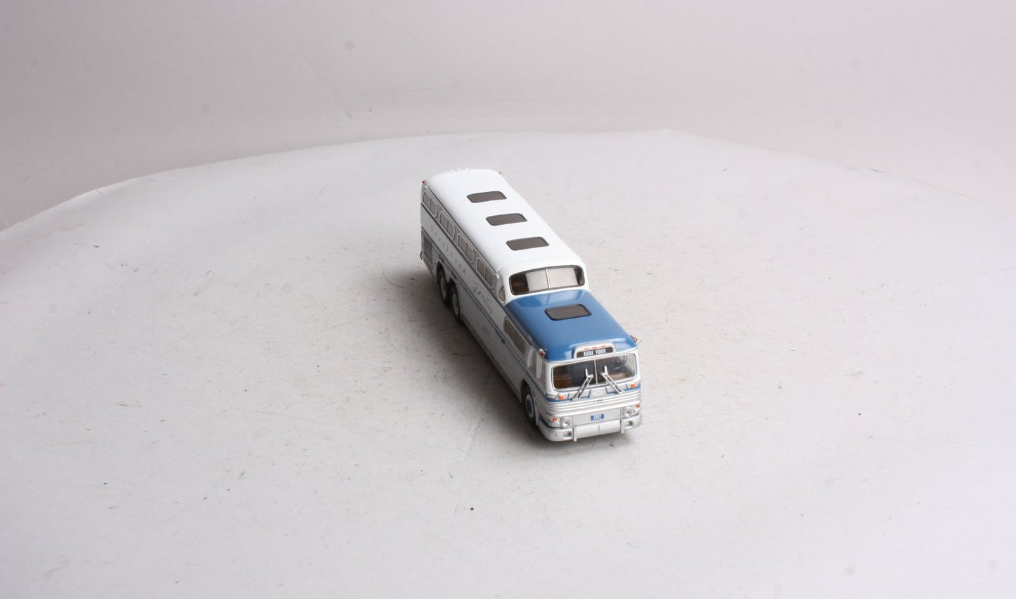 Corgi US54407 1:50 Greyhound Scenicruiser New York, NY Limited Edition Replica