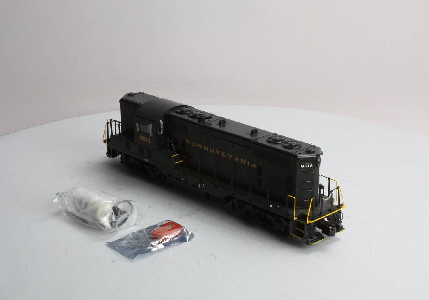 Lionel 6-28573 O Gauge Pennsylvania GP-7 Diesel Locomotive #8512 LN/Box