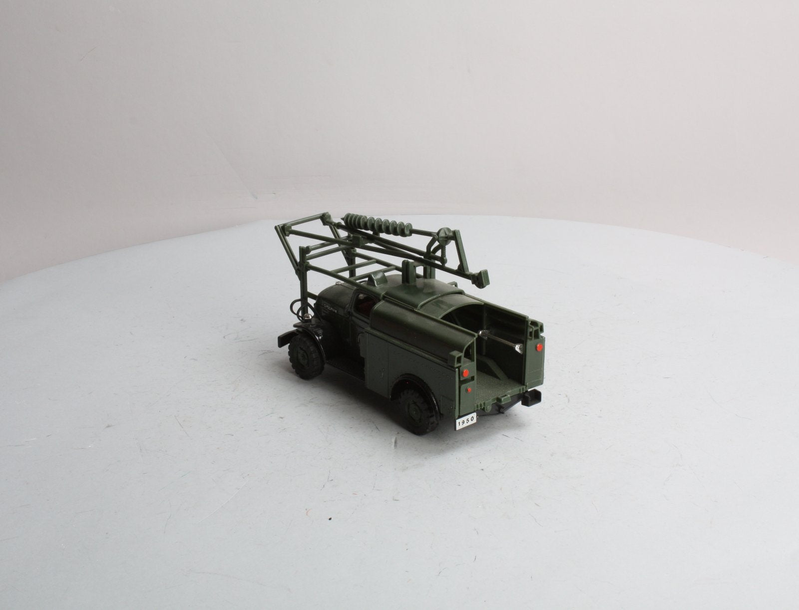 Yorkshire Company 1950A 1:25 Scale 1950 Dodge 4-WD W/Hydraulic Pole Digger