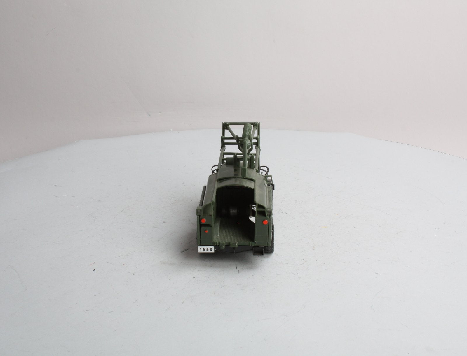 Yorkshire Company 1950A 1:25 Scale 1950 Dodge 4-WD W/Hydraulic Pole Digger
