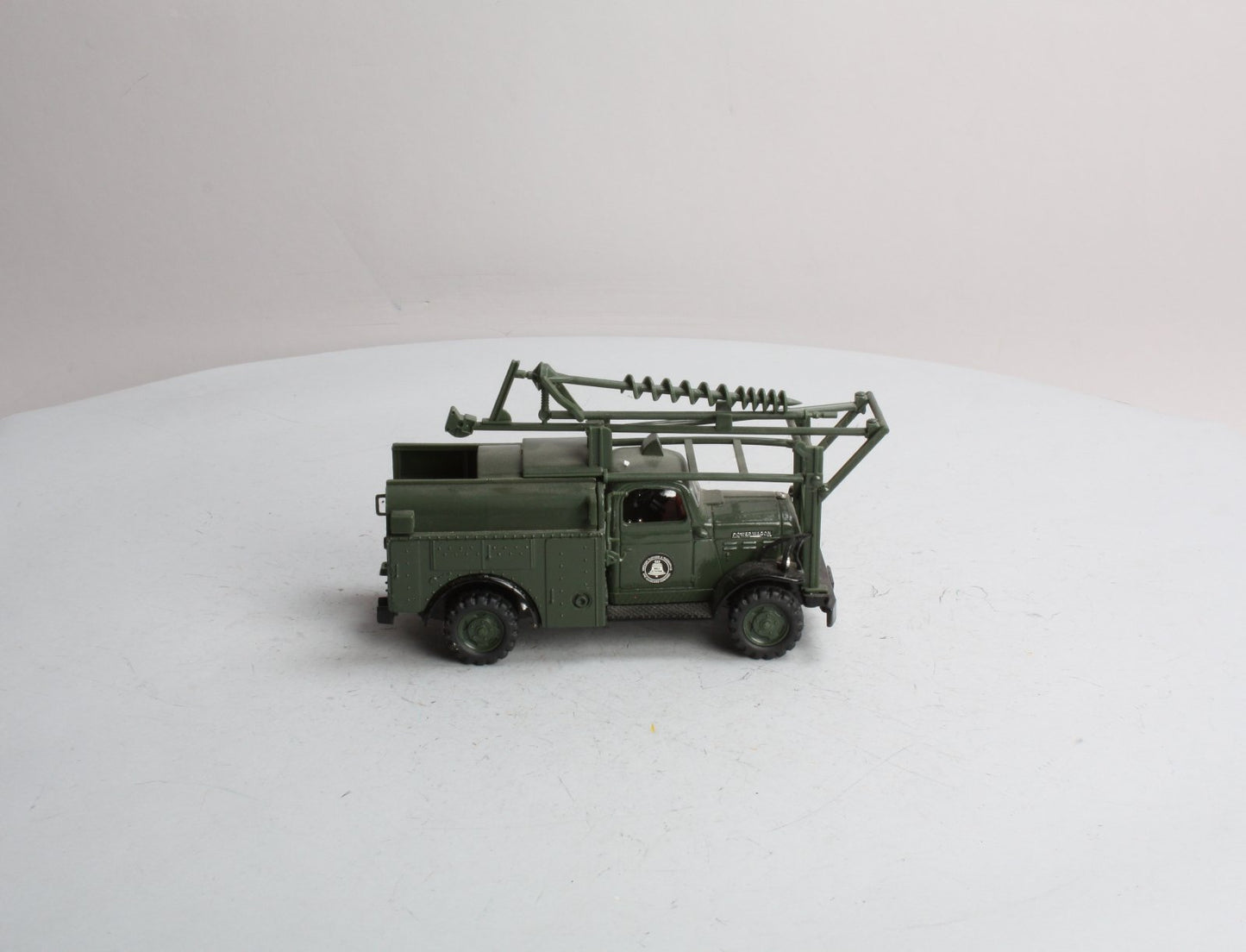 Yorkshire Company 1950A 1:25 Scale 1950 Dodge 4-WD W/Hydraulic Pole Digger