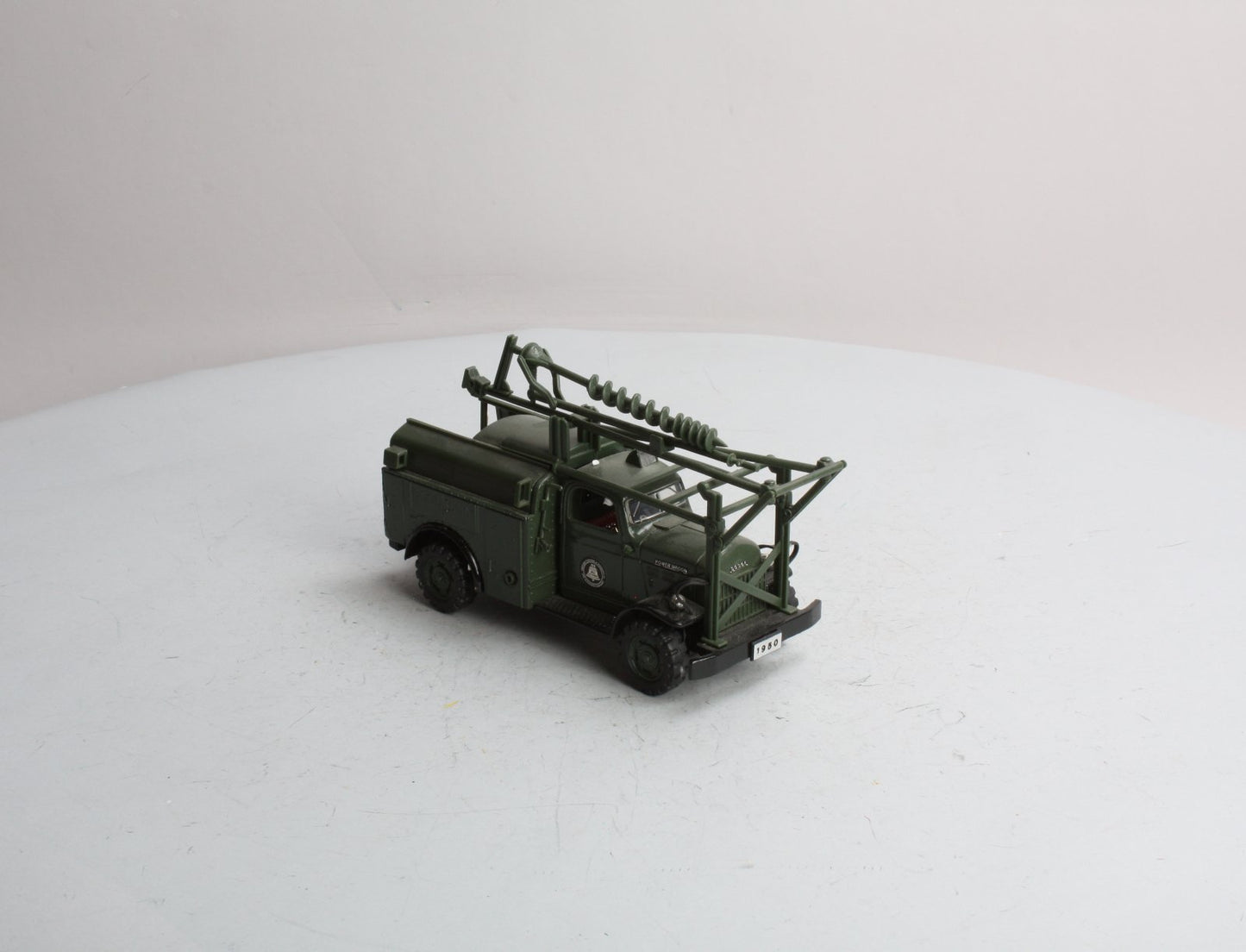 Yorkshire Company 1950A 1:25 Scale 1950 Dodge 4-WD W/Hydraulic Pole Digger